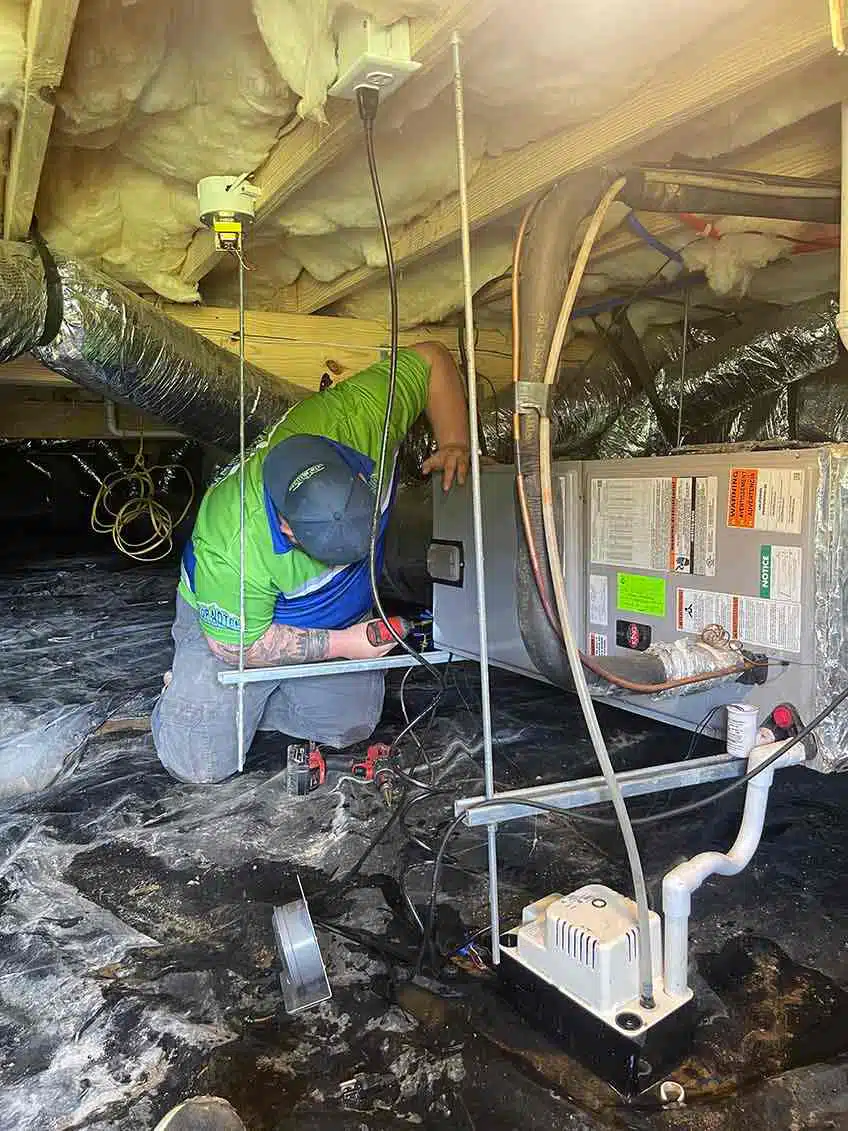 Service technician air handler repair in BGKY